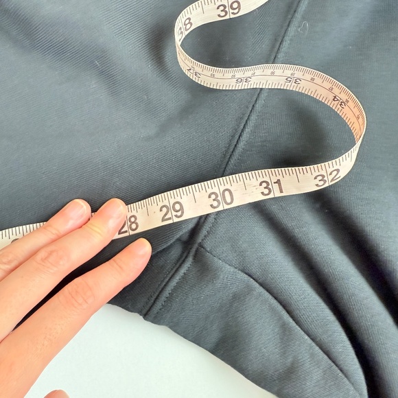 NWT Women's Adidas Soft Fleece Lined Straight-Leg Sweatpants M - Picture 4 of 14